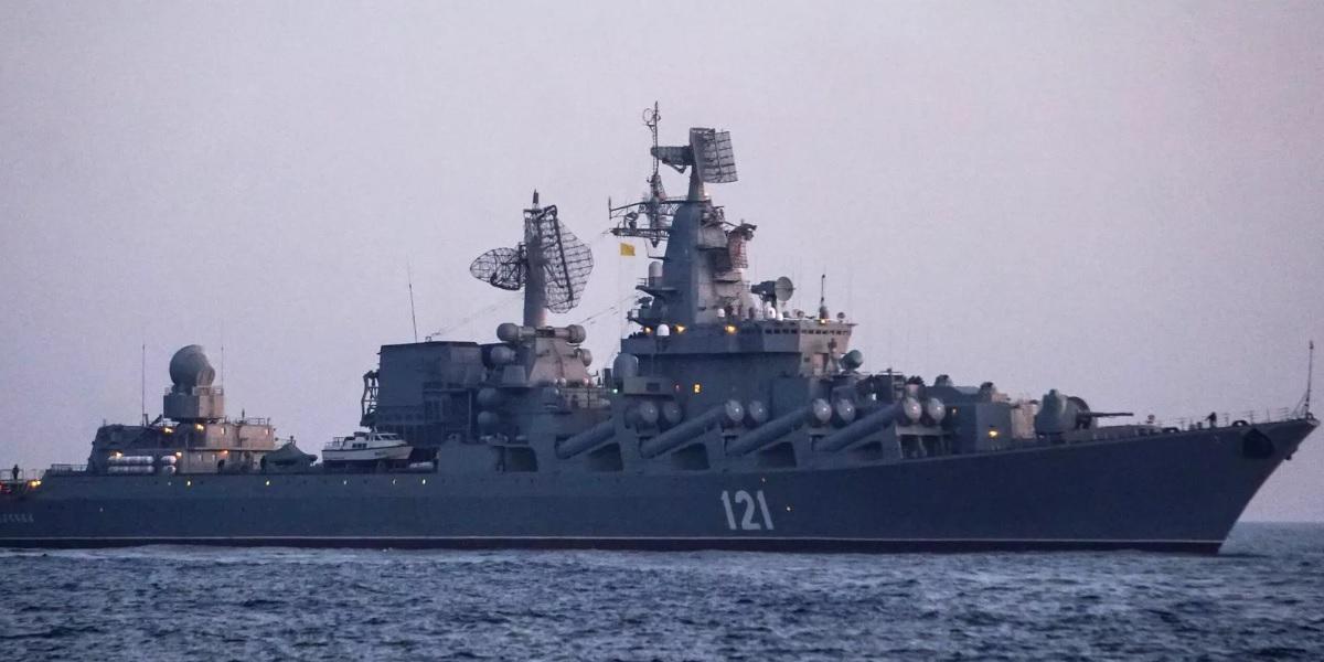 Экипаж затонувшего крейсера прибыл в Севастополь