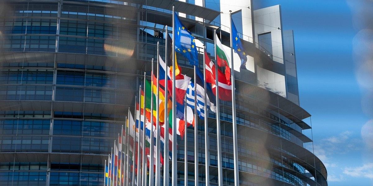 ЕС хочет обсудить с КНР тему санкций