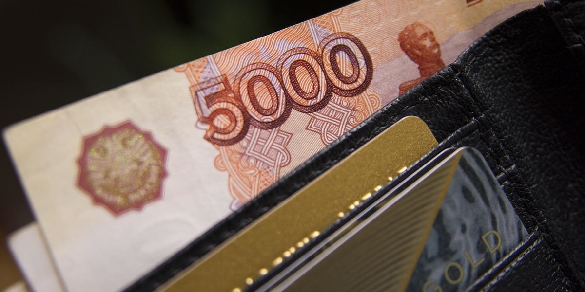 В России могут повысить пенсии и МРОТ?