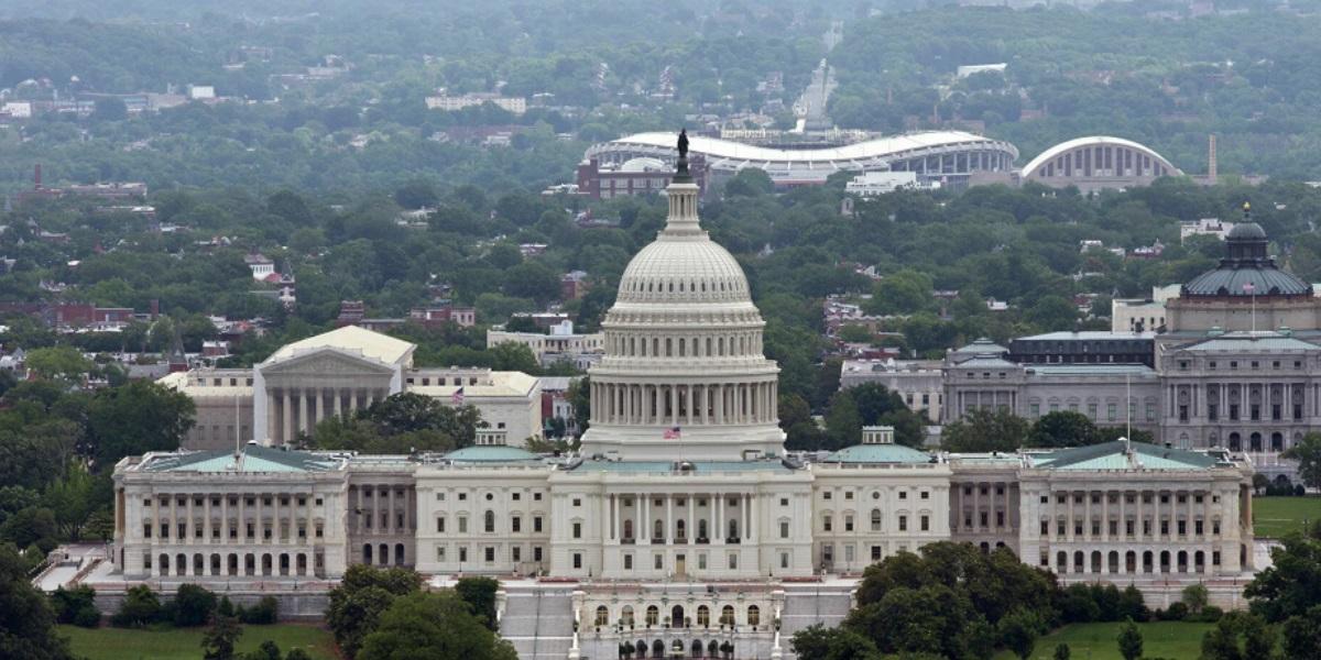 В США Палата представителей одобрила выделение Киеву почти  млрд