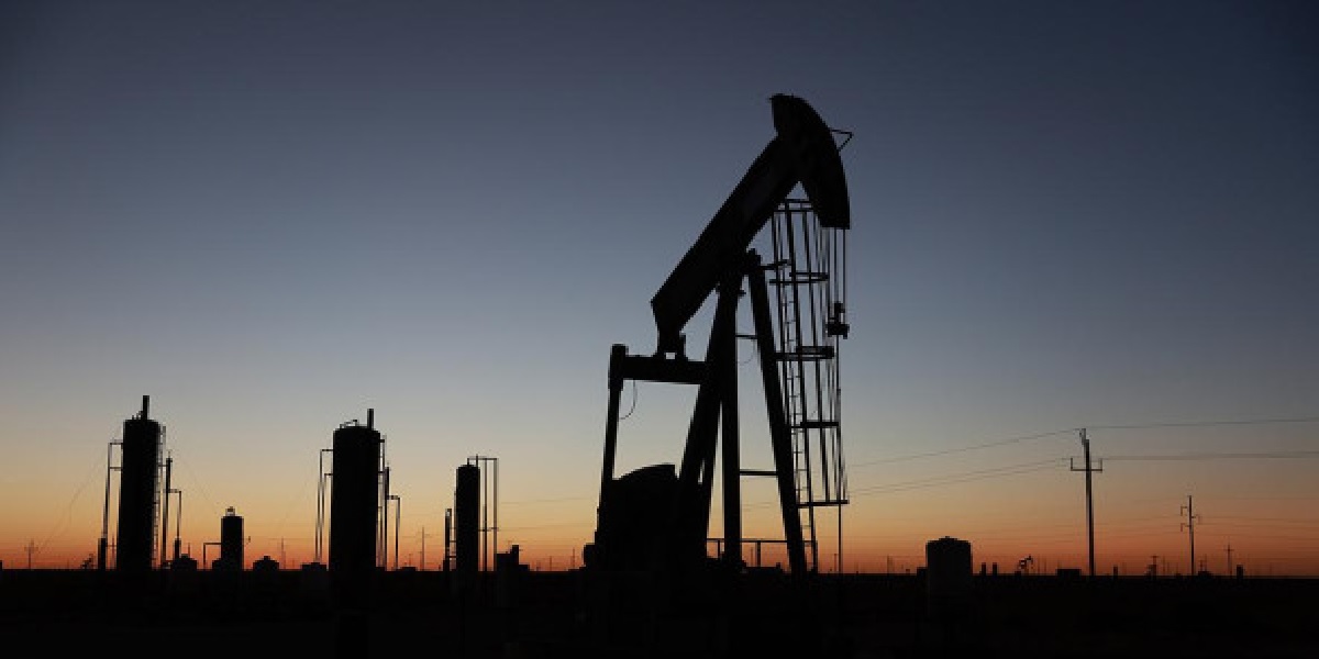 Прессе стало известно о намерениях ЕС отложить ограничение цен на нефть из РФ