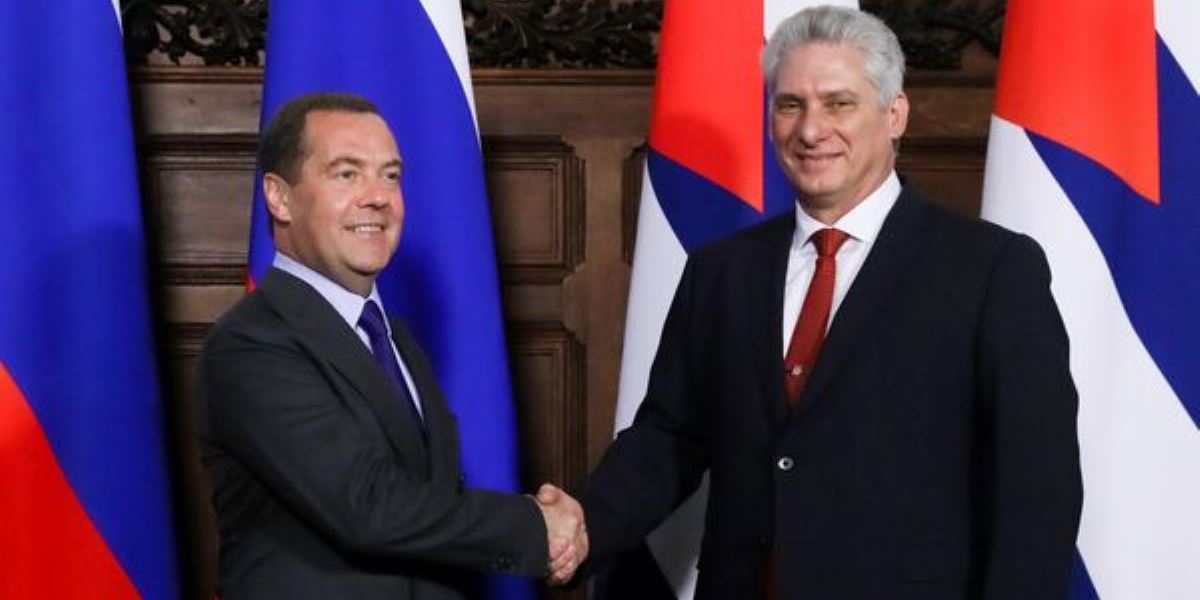 Медведев: Санкции не способны сдержать развитие РФ и Кубы