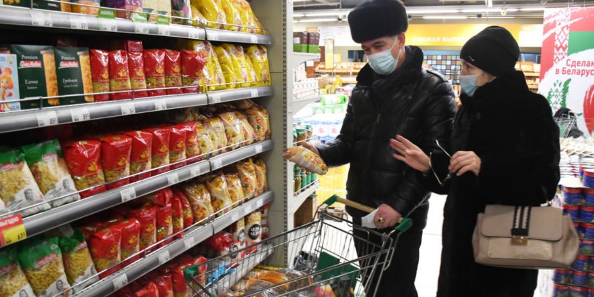 В Венгрии продлили заморозку цен на продукты