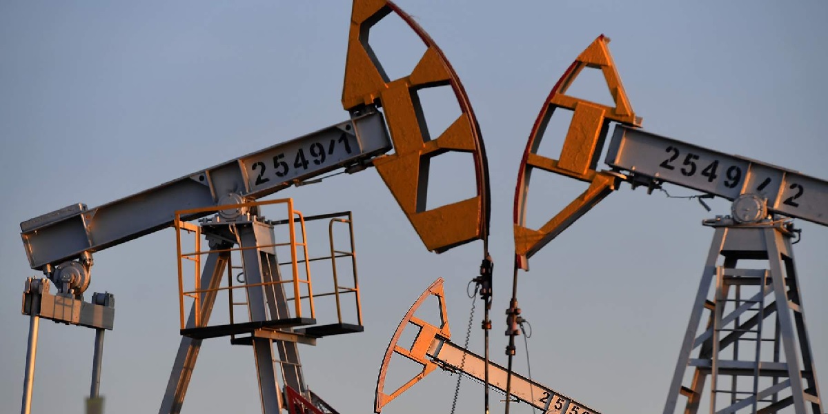 СМИ: потолок цен на нефть может увеличить доходы России