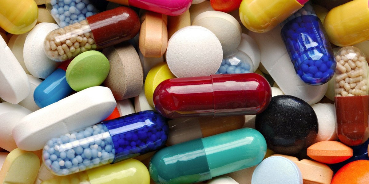 Минпромторг заявил о бесперебойной поставке антибиотиков в аптеки