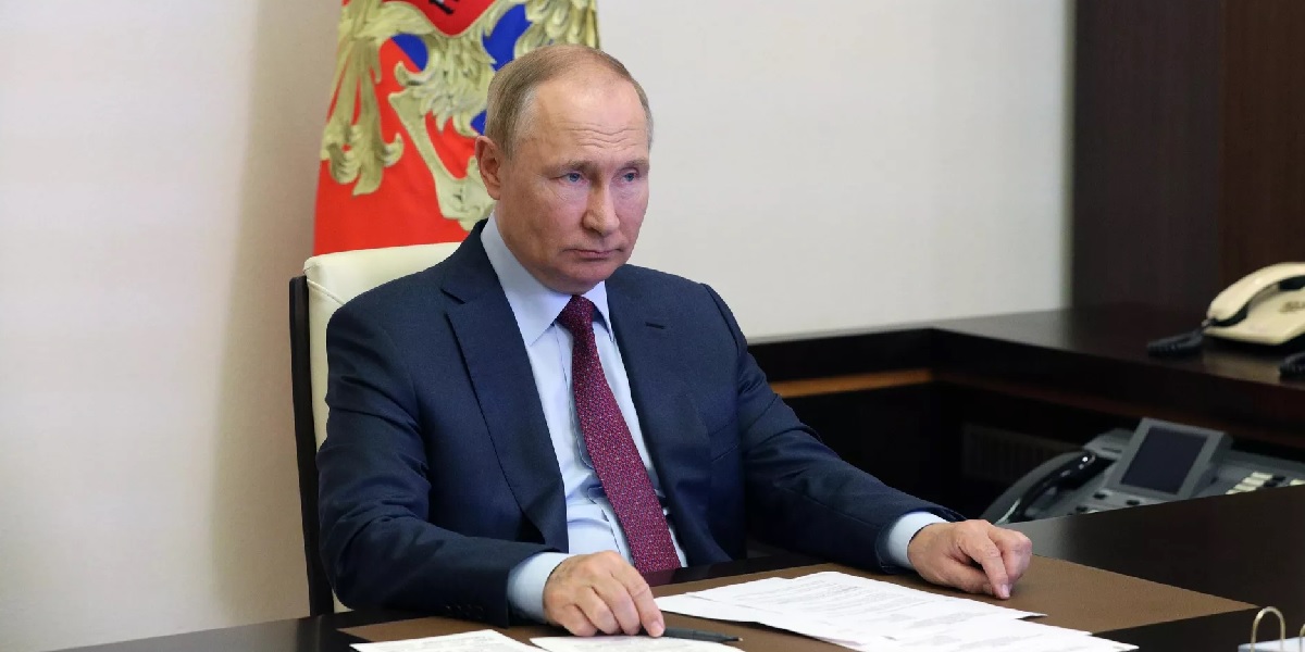 Президент освободил от должности первого замсекретаря Совбеза РФ