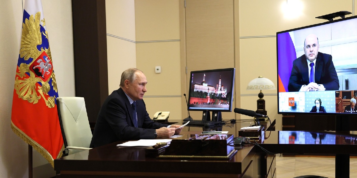 Путин и Совбез обсудили вопросы обеспечения информационной безопасности