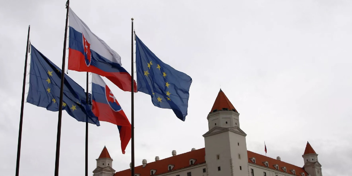 СМИ: ситуация в Словакии может оставить Украину без союзника
