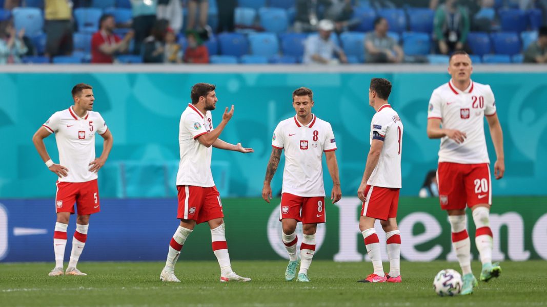 Нацкоманды Латвии и Польши отказались играть со сборной России на турнирах