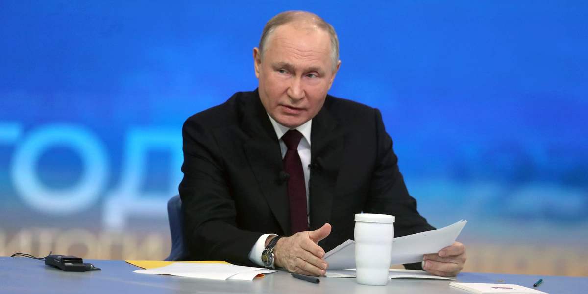 Владимир Путин отвечал на вопросы в прямом эфире более четырех часов