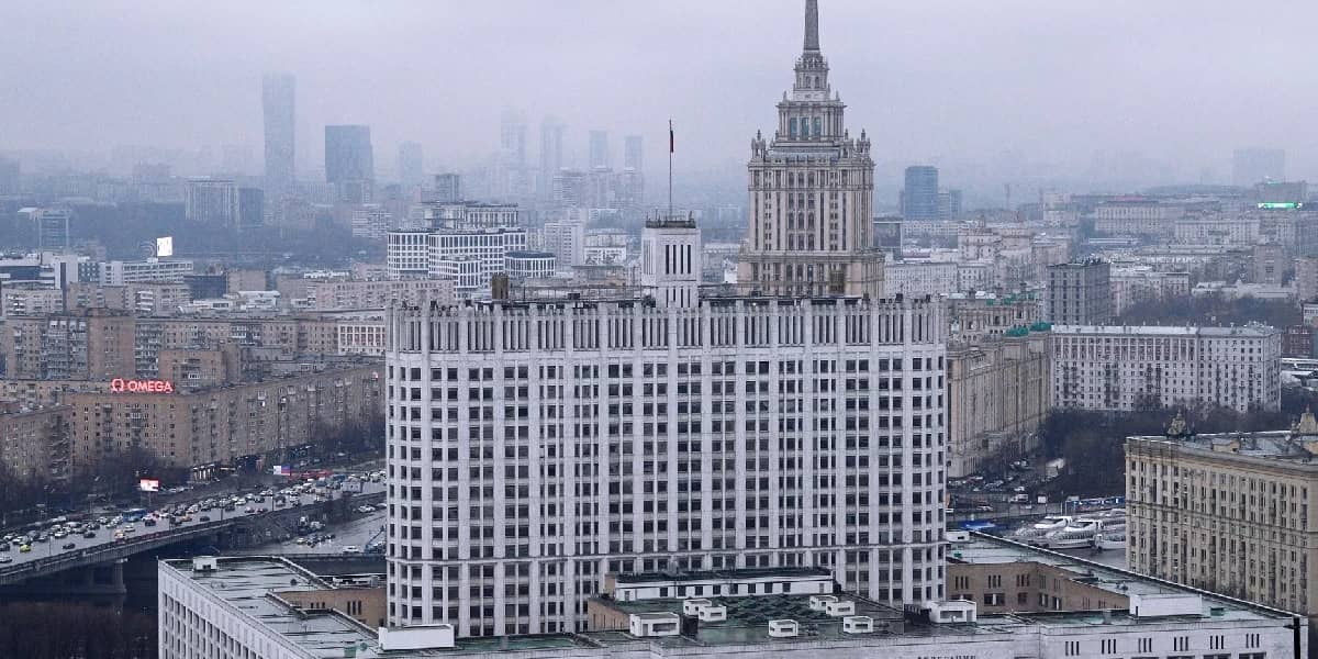 В РФ власти продлили срок действия ограничений на вывоз некоторых товаров
