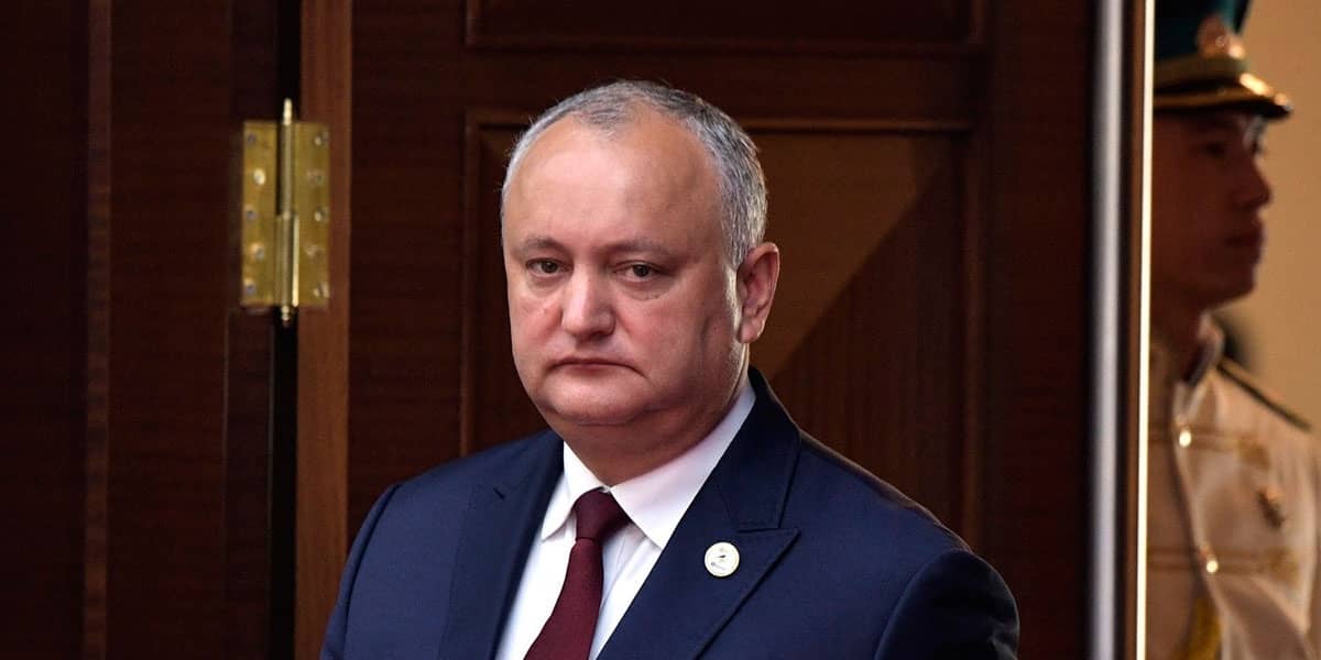 Додон призвал к новым выборам в Молдавии