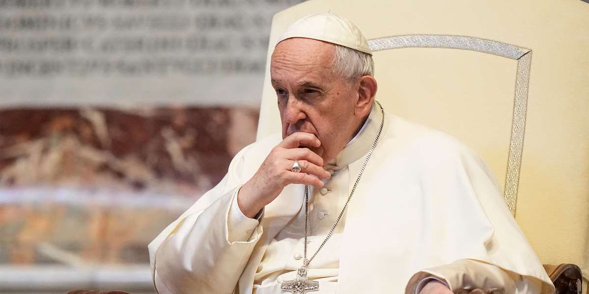 Папа Римский не намерен уходить на покой