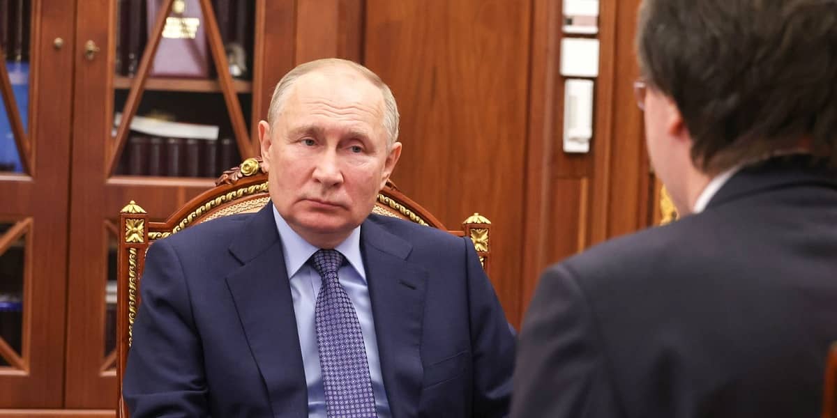 Опрос показал уровень доверия Президенту России