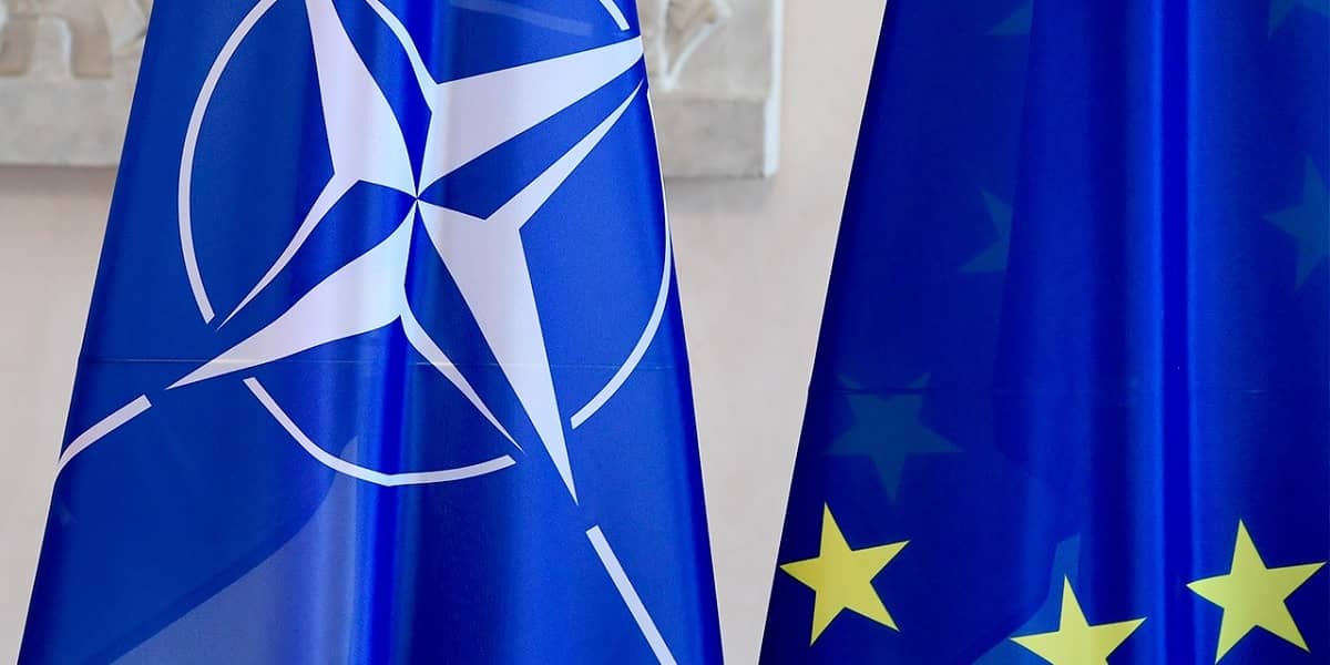Песков оценил отношения России и НАТО