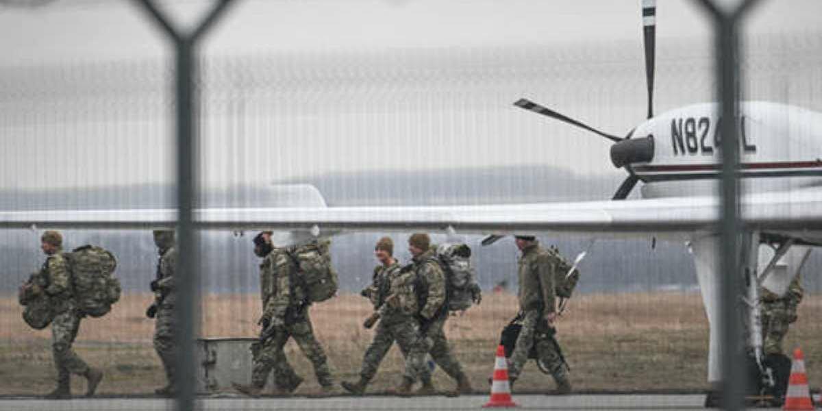 В Польшу прибыли самолеты в американскими военными
