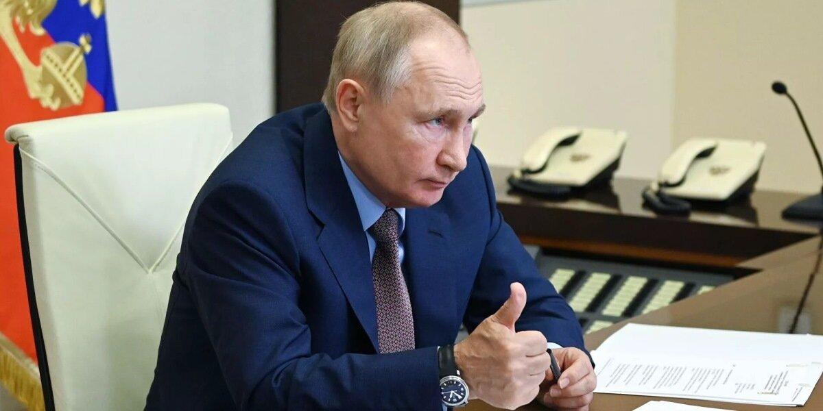 Президент РФ призвал повышать качество услуг и товаров