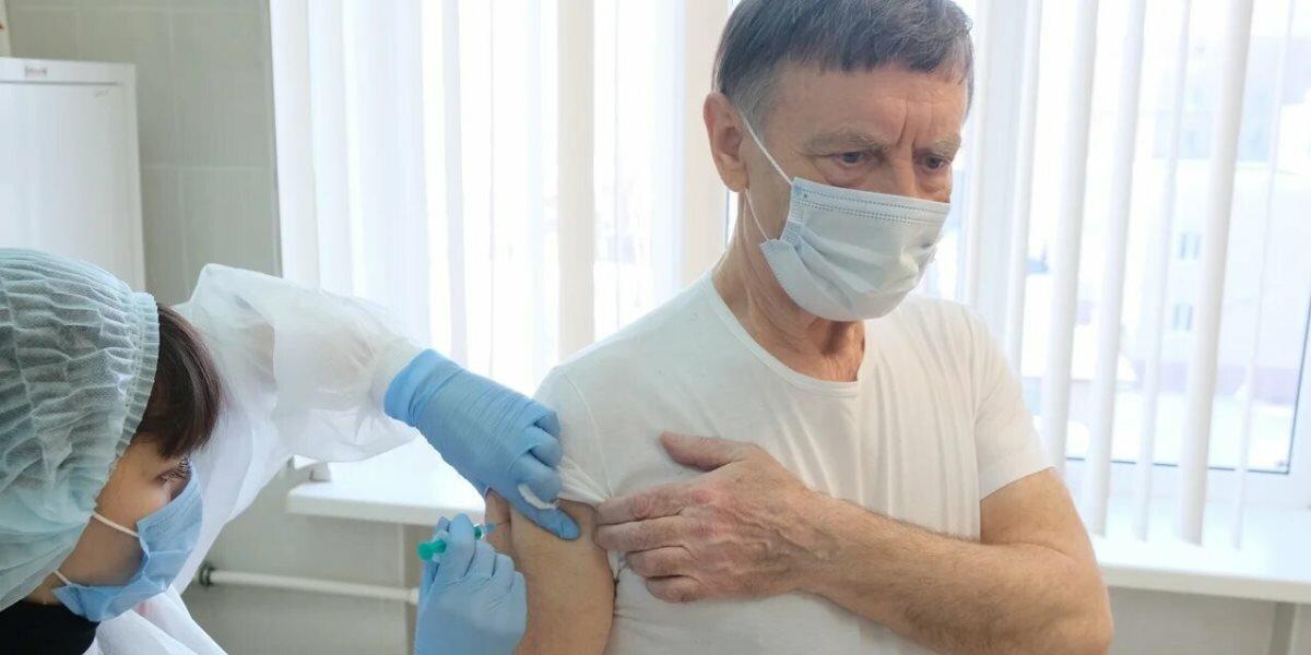 Кремль прокомментировал обязательную вакцинацию