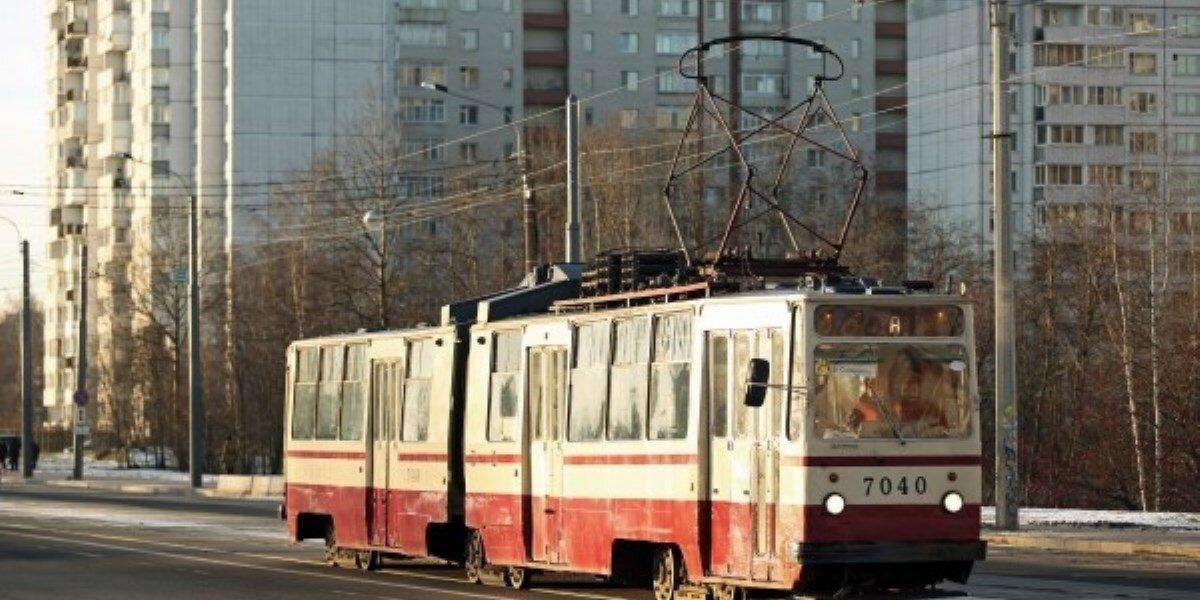 В Петербурге столкнулись два трамвая