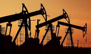 Saudi Aramco снизила цены на ноябрьские поставки нефти в Европу