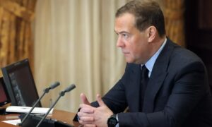 Медведев рассказал о провале санкций Запада