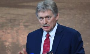 В Кремле призвали создавать условия для возвращения покинувших Россию граждан